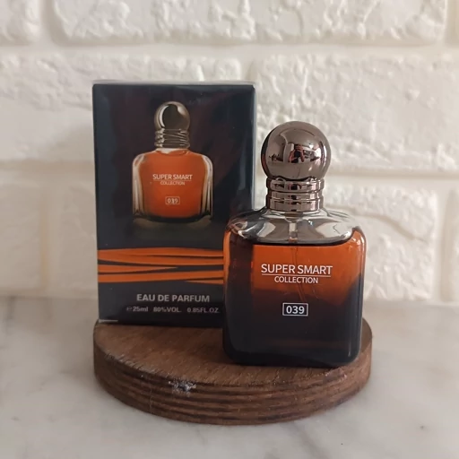 عطر و ادکلن استرانگرویت یو ابسولوتلی 25میل سوپر اسمارت کد 039